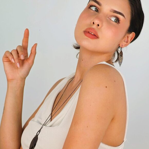 Gold Silver Two Tone Leaf Pendant Necklace Long Chic Sweater Chain - Picture 6 of 9